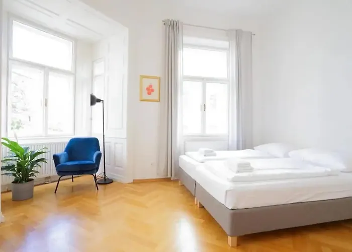 Apartman Large Near Akh, 3 Min To Metro