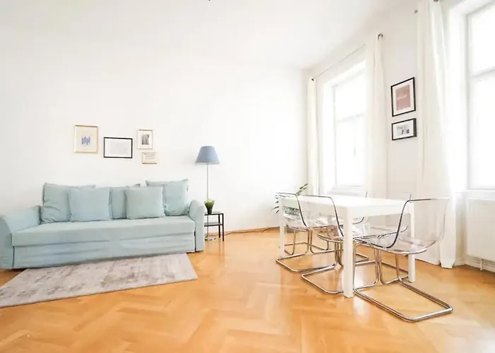 Apartman Large Near Akh, 3 Min To Metro