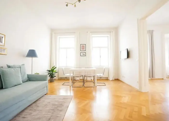 Apartman Large Near Akh, 3 Min To Metro *